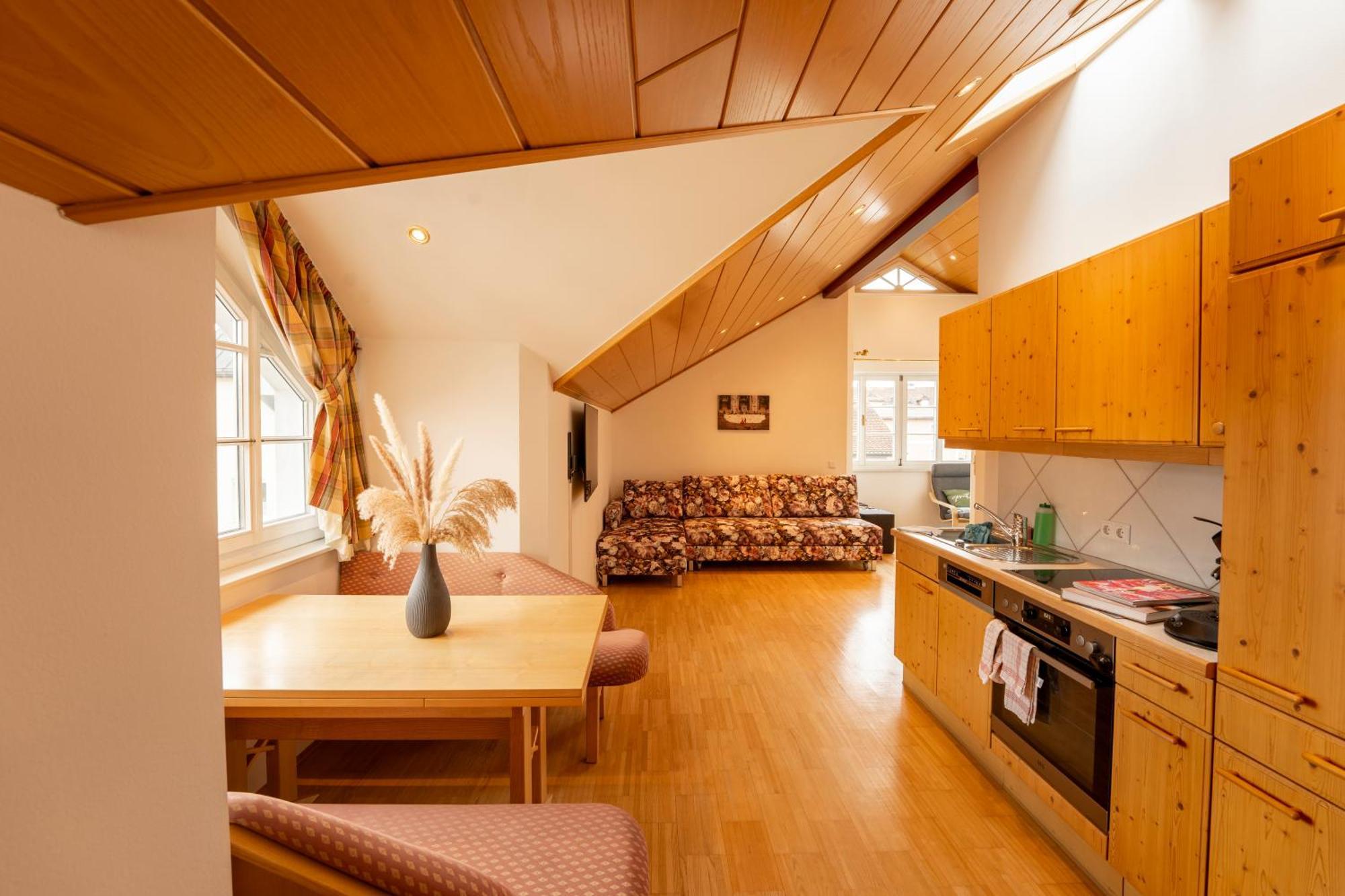 Holiday Apartments By Das Gruene Hotel Zur Post - 100 % Bio & Villa Ceconi Salzburg Eksteriør billede
